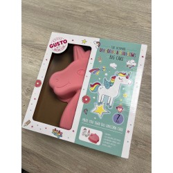 Gusto Unicorn & Rainbows Big Cake Baking Kit 
